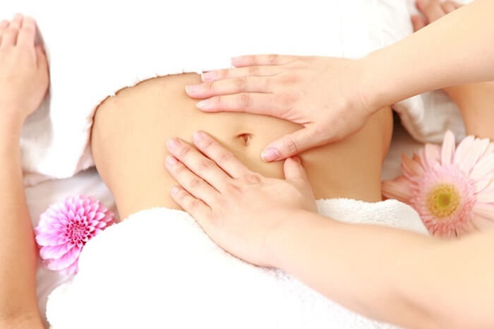 Bí quyết cho mẹ làm đẹp sau sinh mổ bằng cách massage